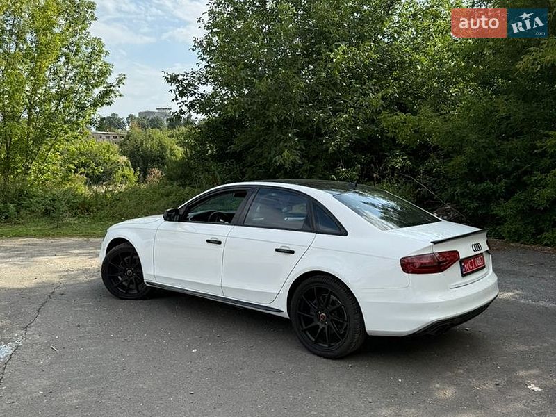 Седан Audi A4 2016 в Хмельницькому
