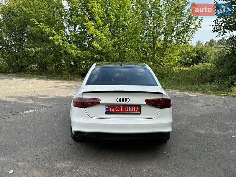 Седан Audi A4 2016 в Хмельницькому