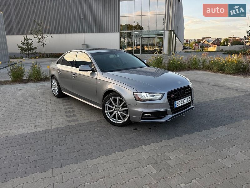Седан Audi A4 2015 в Львове
