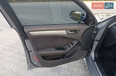 Седан Audi A4 2015 в Львове