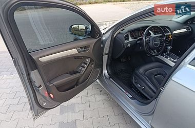 Седан Audi A4 2015 в Львове