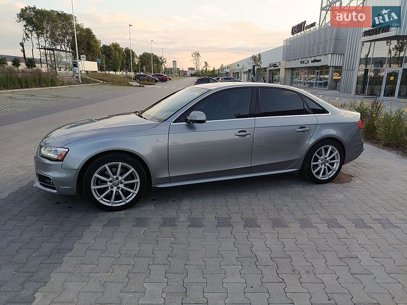 Седан Audi A4 2015 в Львове