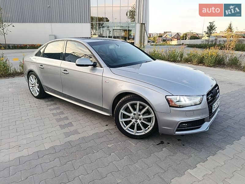 Седан Audi A4 2015 в Львове