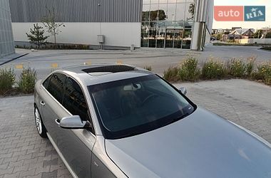 Седан Audi A4 2015 в Львове
