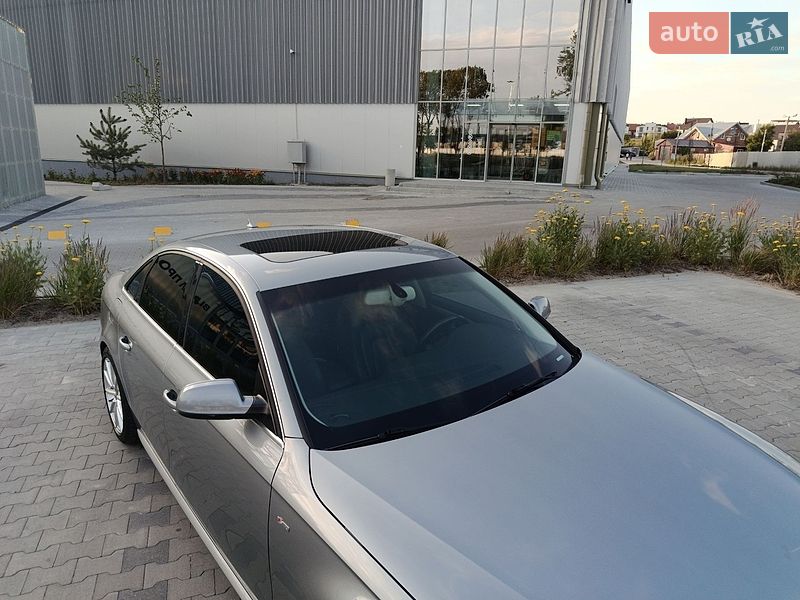 Седан Audi A4 2015 в Львове
