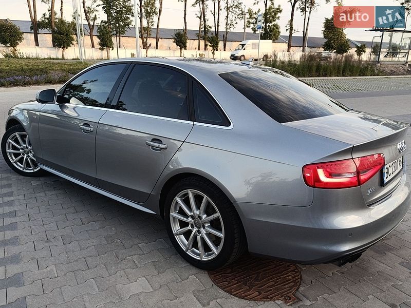 Седан Audi A4 2015 в Львове