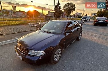 Седан Audi A4 1995 в Харькове фото Седан Audi A4 1995 в Харькове