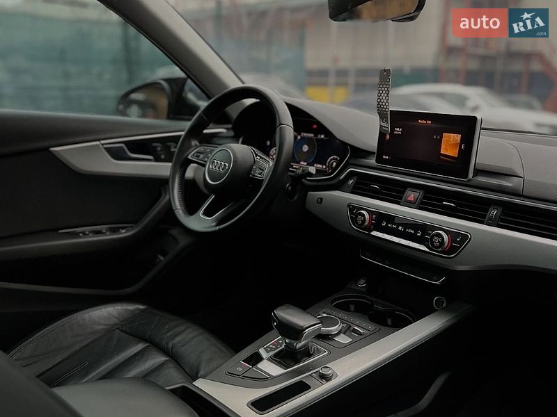 Седан Audi A4 2016 в Вінниці