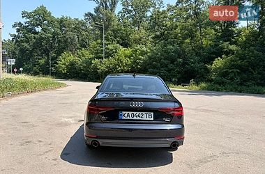 Седан Audi A4 2018 в Киеве