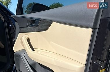 Седан Audi A4 2018 в Киеве