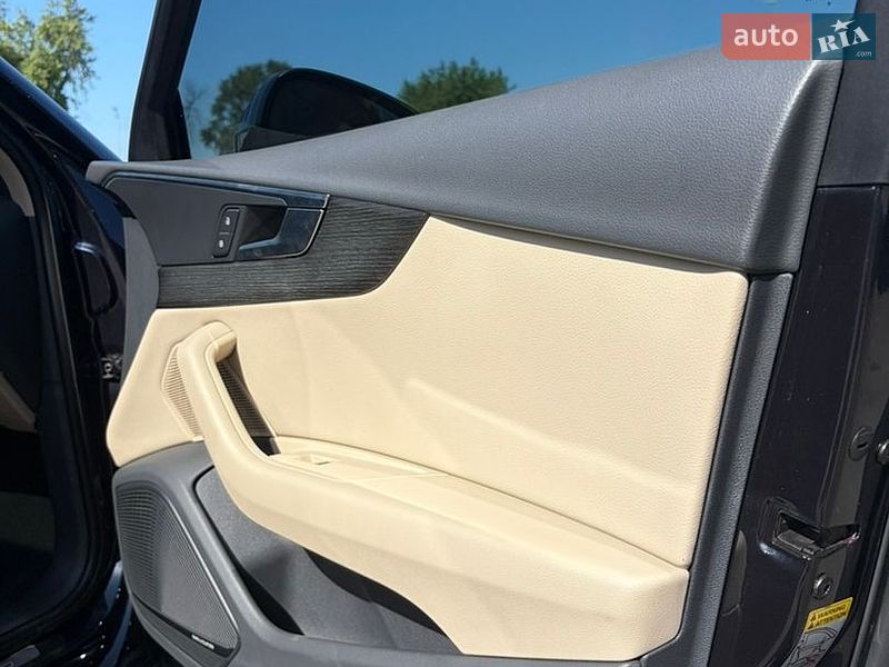 Седан Audi A4 2018 в Киеве
