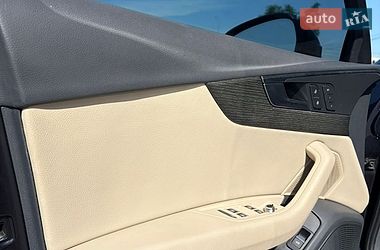 Седан Audi A4 2018 в Киеве