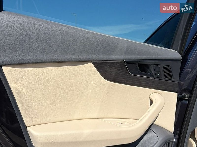 Седан Audi A4 2018 в Киеве