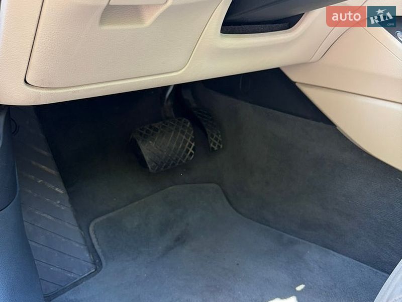 Седан Audi A4 2018 в Киеве
