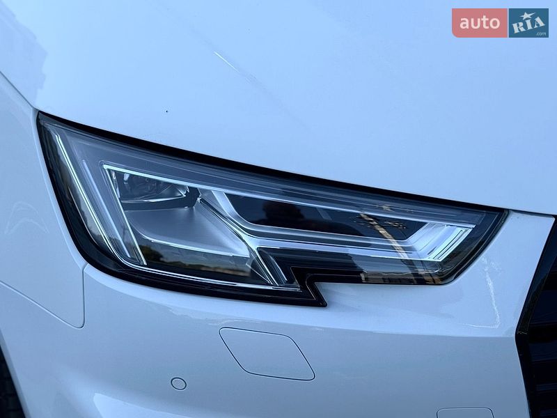 Седан Audi A4 2018 в Виннице