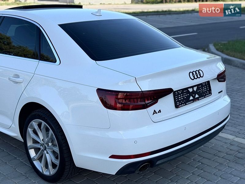 Седан Audi A4 2018 в Виннице