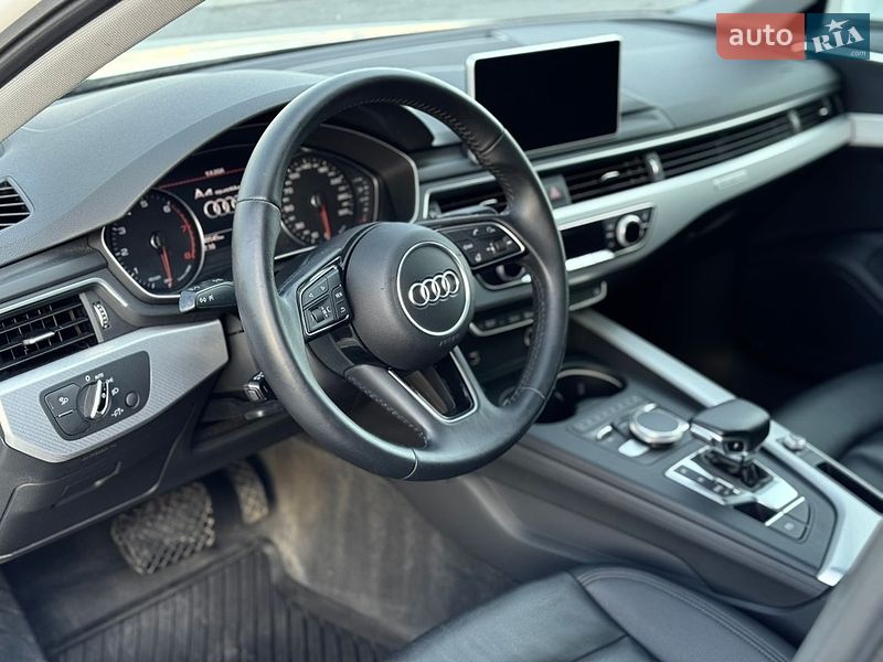 Седан Audi A4 2018 в Виннице