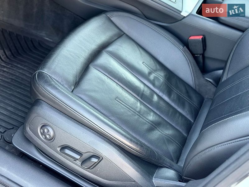 Седан Audi A4 2018 в Виннице