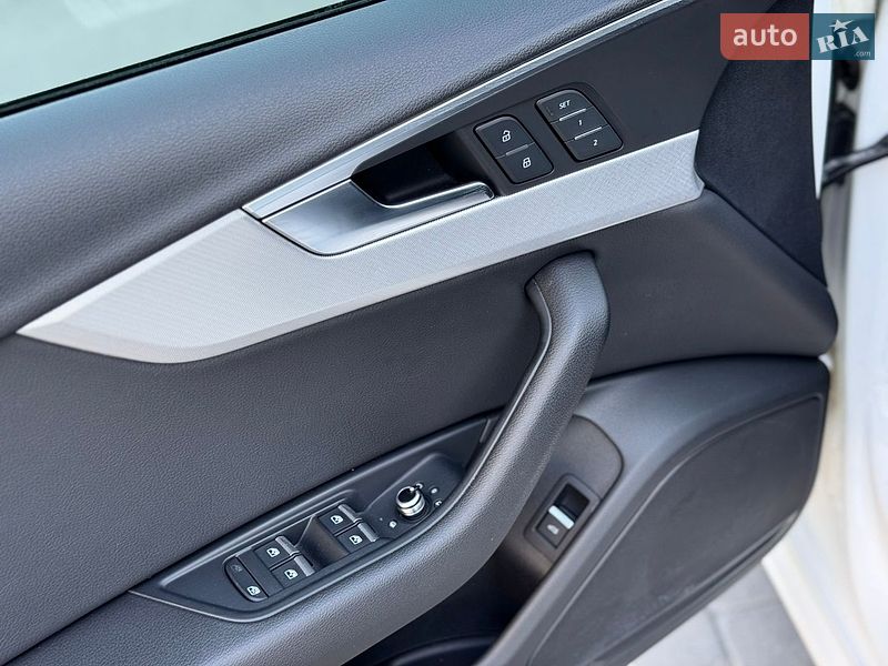 Седан Audi A4 2018 в Виннице