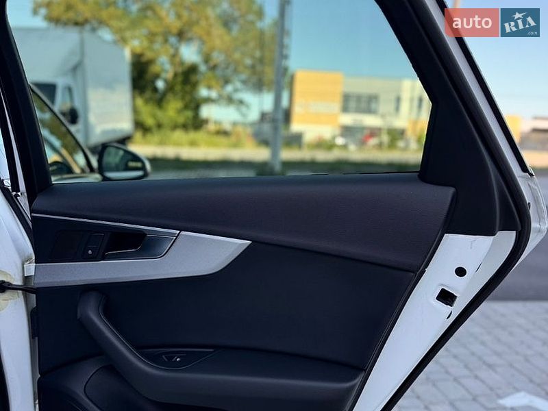 Седан Audi A4 2018 в Виннице
