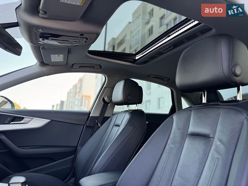 Седан Audi A4 2018 в Виннице