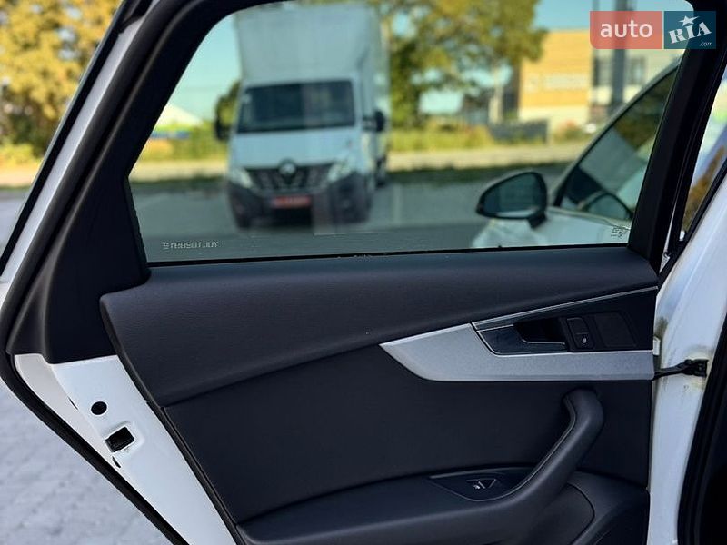 Седан Audi A4 2018 в Виннице