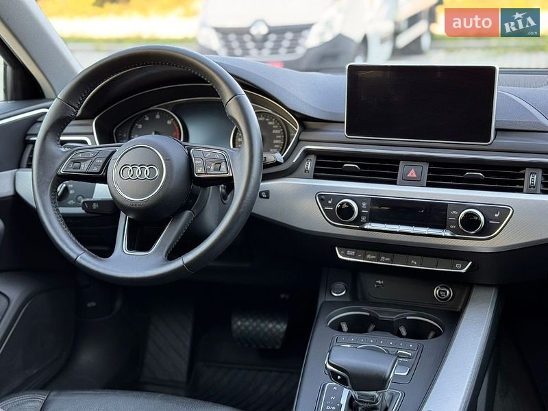 Седан Audi A4 2018 в Виннице