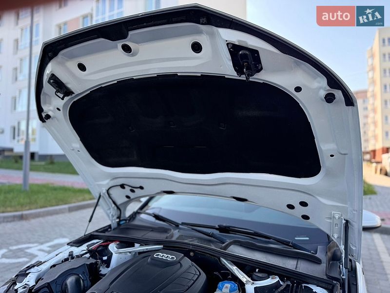 Седан Audi A4 2018 в Виннице