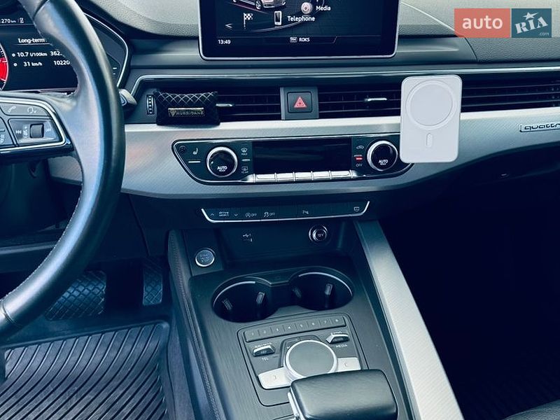 Седан Audi A4 2019 в Киеве