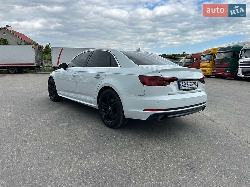 Седан Audi A4 2018 в Виннице