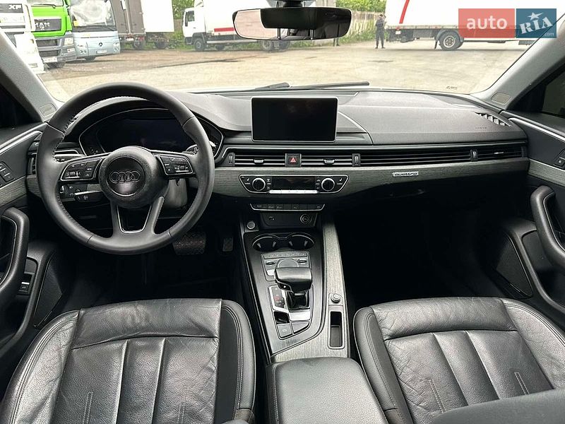 Седан Audi A4 2018 в Виннице