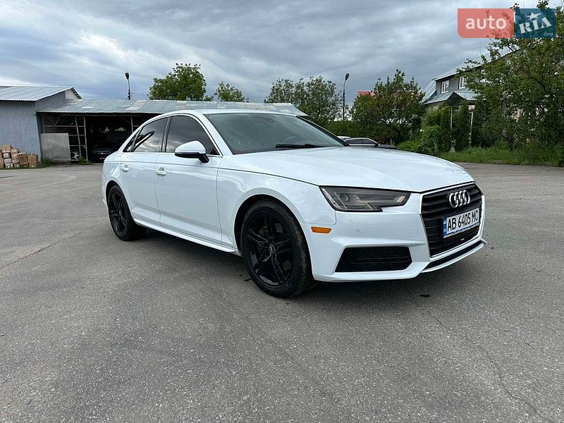Седан Audi A4 2018 в Виннице
