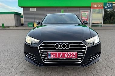 Седан Audi A4 2017 в Ровно