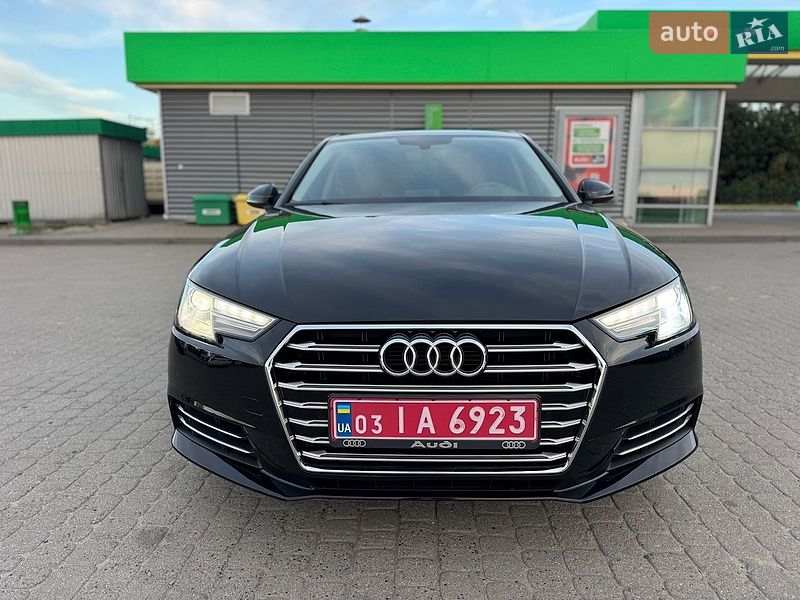 Седан Audi A4 2017 в Ровно