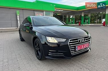 Седан Audi A4 2017 в Ровно