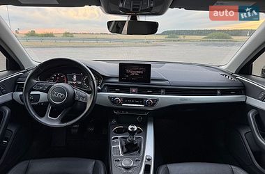 Седан Audi A4 2017 в Ровно