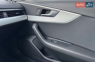 Седан Audi A4 2017 в Ровно