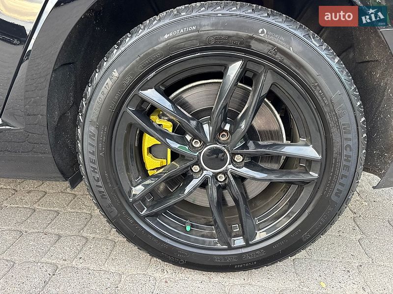 Седан Audi A4 2017 в Ровно
