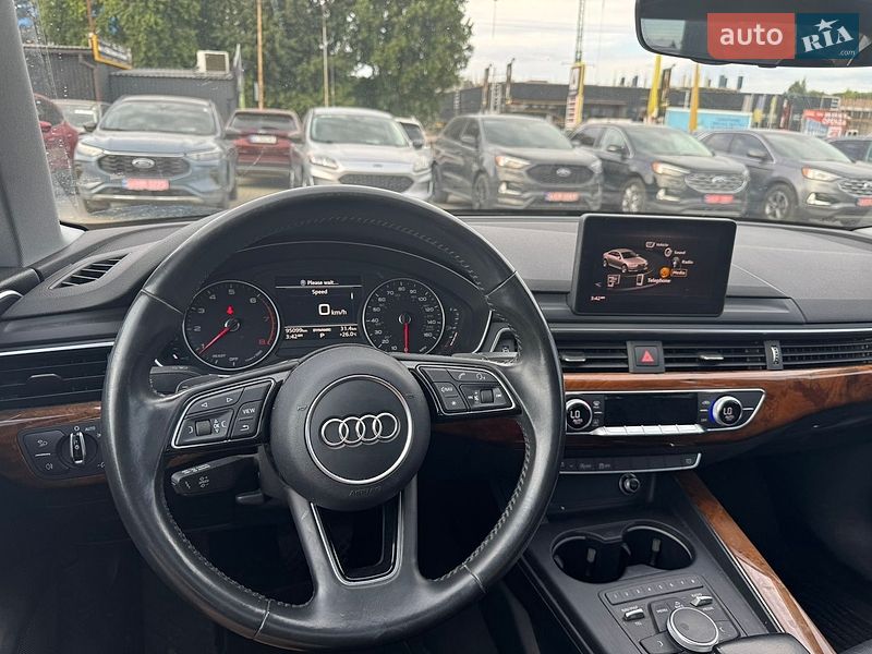 Седан Audi A4 2016 в Львове