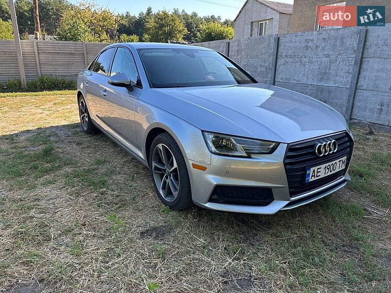 Audi A4 2019