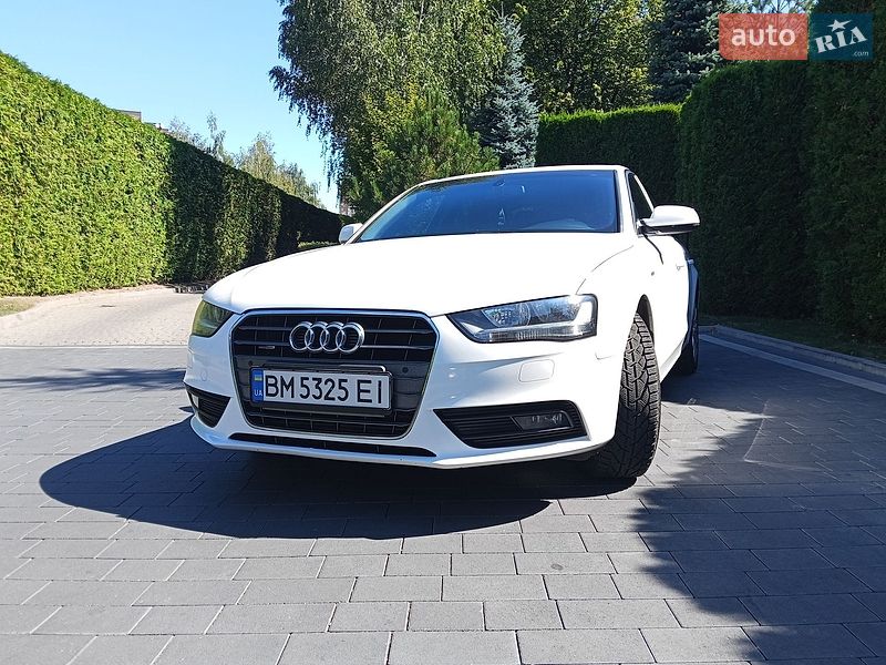 Седан Audi A4 2014 в Луцьку