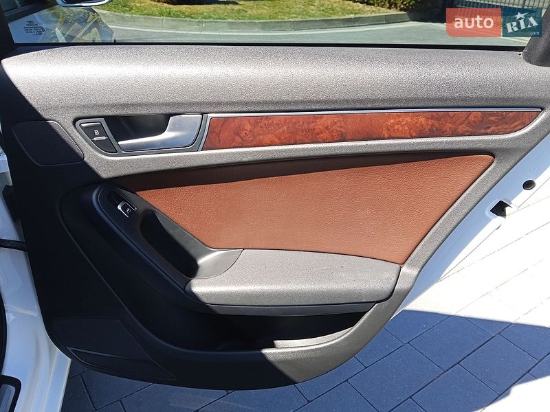 Седан Audi A4 2014 в Луцьку