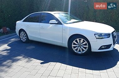 Седан Audi A4 2014 в Луцьку