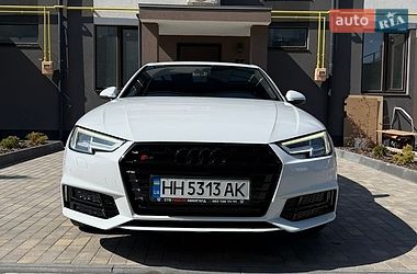 Audi A4  2017