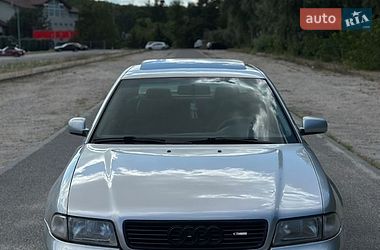 Седан Audi A4 1996 в Днепре