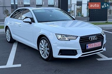 Седан Audi A4 2019 в Ровно