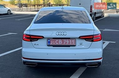 Седан Audi A4 2019 в Ровно