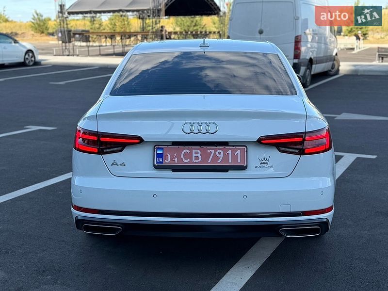 Седан Audi A4 2019 в Ровно