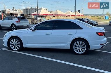 Седан Audi A4 2019 в Ровно