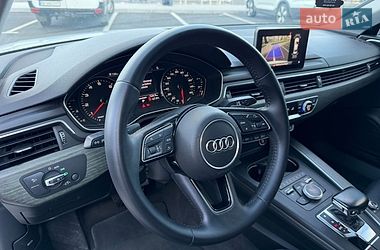 Седан Audi A4 2019 в Ровно
